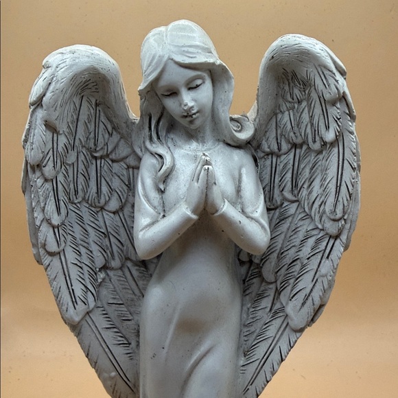 Elegant Gray Angel Sculpture - Picture 2 of 4